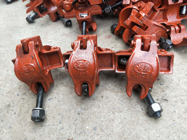 國標(biāo)鋼管2斤十字扣件直接扣件轉(zhuǎn)角扣件